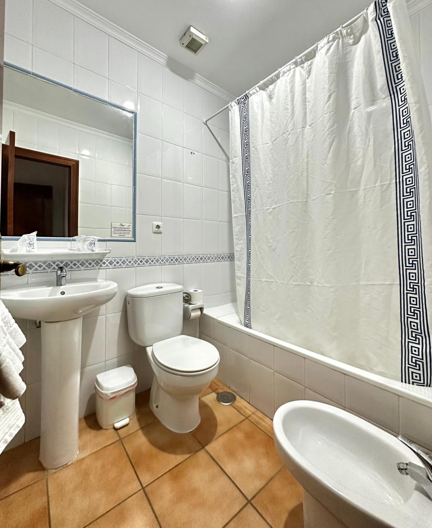 Hostal Mellizo Lebrija Ngoại thất bức ảnh
